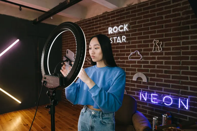 Forget the Whitepaper: How Asia's Micro-Influencer Wave Is Teaching Crypto Better Than Any Exchange Ever Did